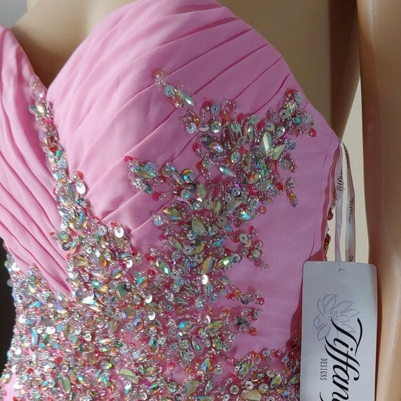 NWT Tiffany Design Absolutely Gorgeous Formal Gown - Picture 4 of 4